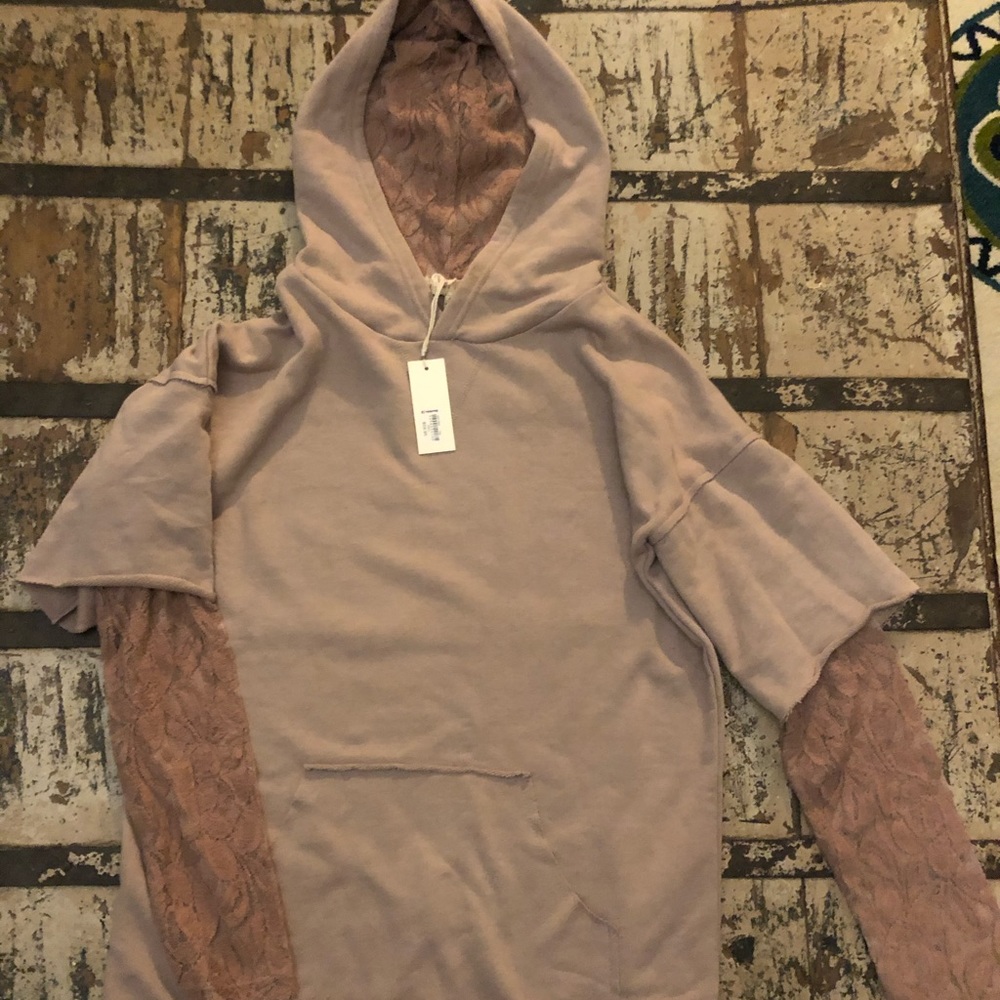 NWT Cutest Sweatshirt Ever